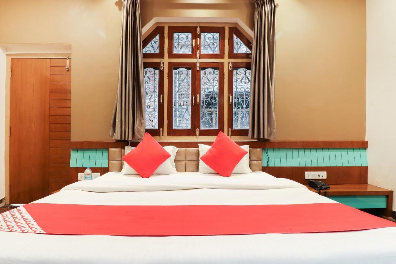 Oyo 26781 Hotel Raghupati Ayodhya Dış mekan fotoğraf