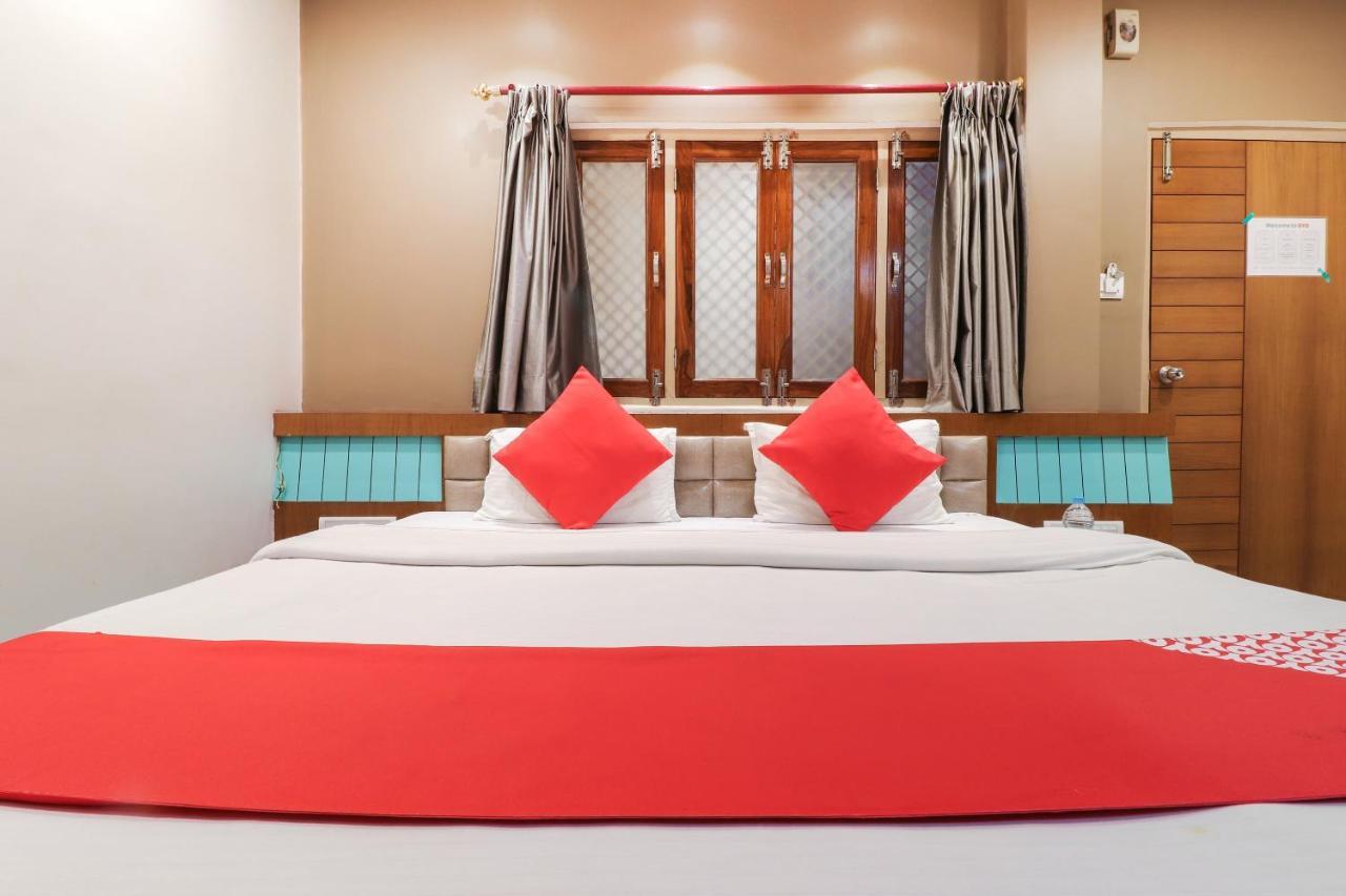 Oyo 26781 Hotel Raghupati Ayodhya Dış mekan fotoğraf
