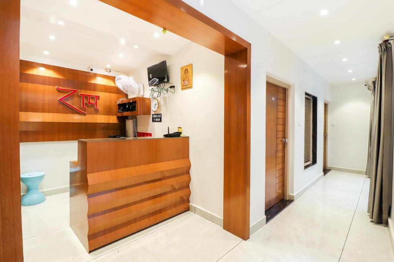 Oyo 26781 Hotel Raghupati Ayodhya Dış mekan fotoğraf