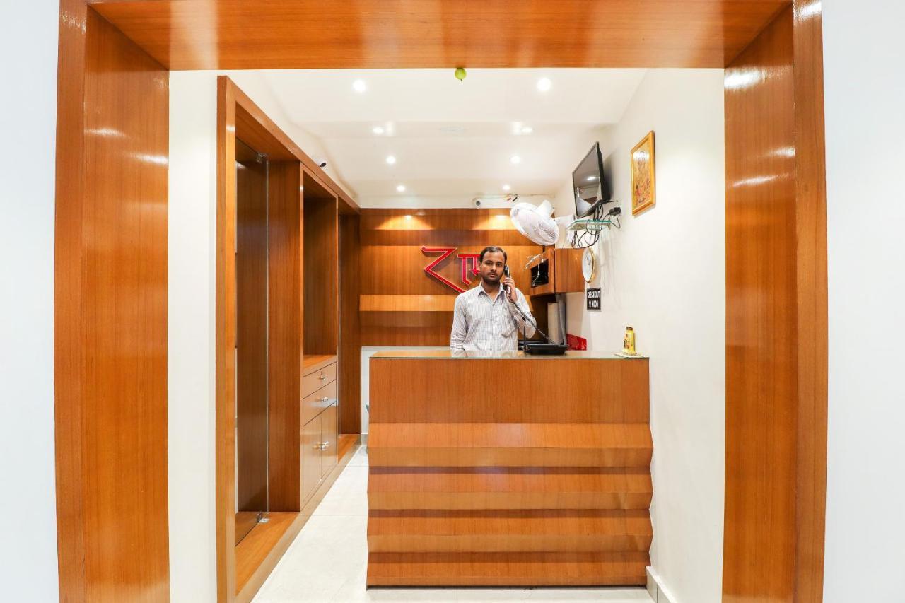 Oyo 26781 Hotel Raghupati Ayodhya Dış mekan fotoğraf